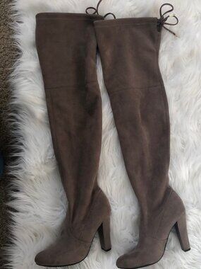 Steve Madden OTK taupe boots 7